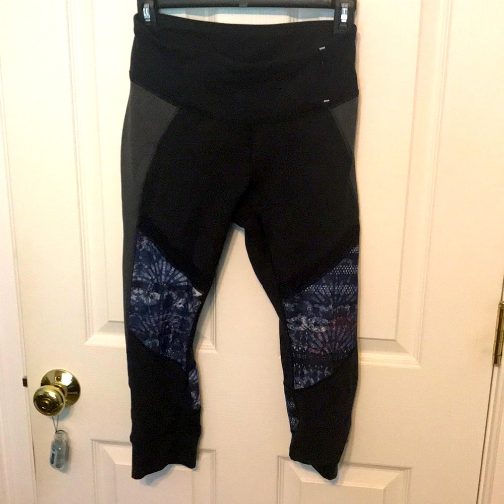 Super fun and flattering work out leggings